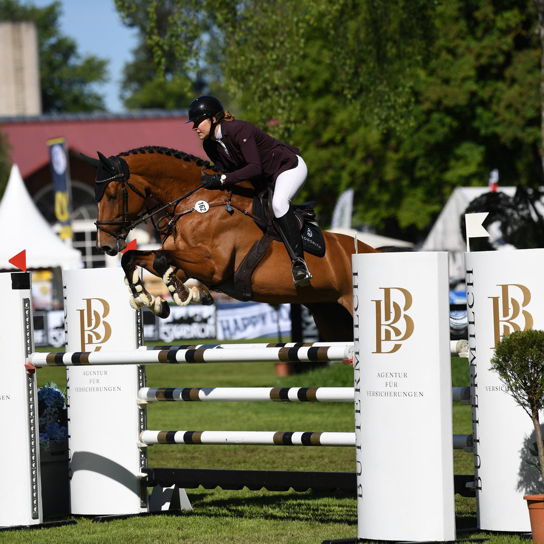 Erfahrungen, Goodsmith, Kleben, Kunststoffbeschlag im Springen, Springsport, Reiten, Klebebeschlag, Kunststoffbeschlag